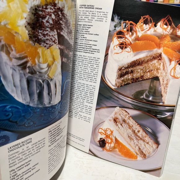 Australian Women's Weekly Delicious Desserts AWW Deserts Womens cook book - Picture 4 of 4